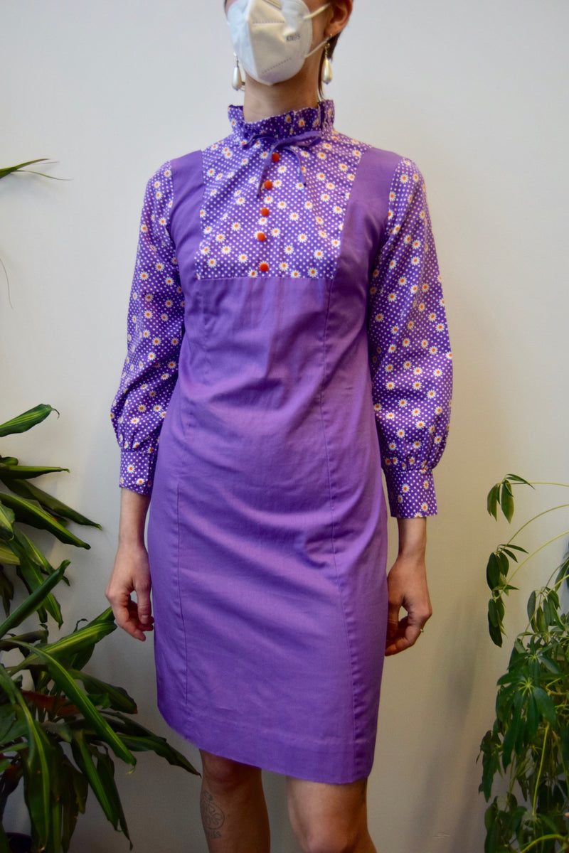 Seventies Daisy Dress Community Thrift and Vintage