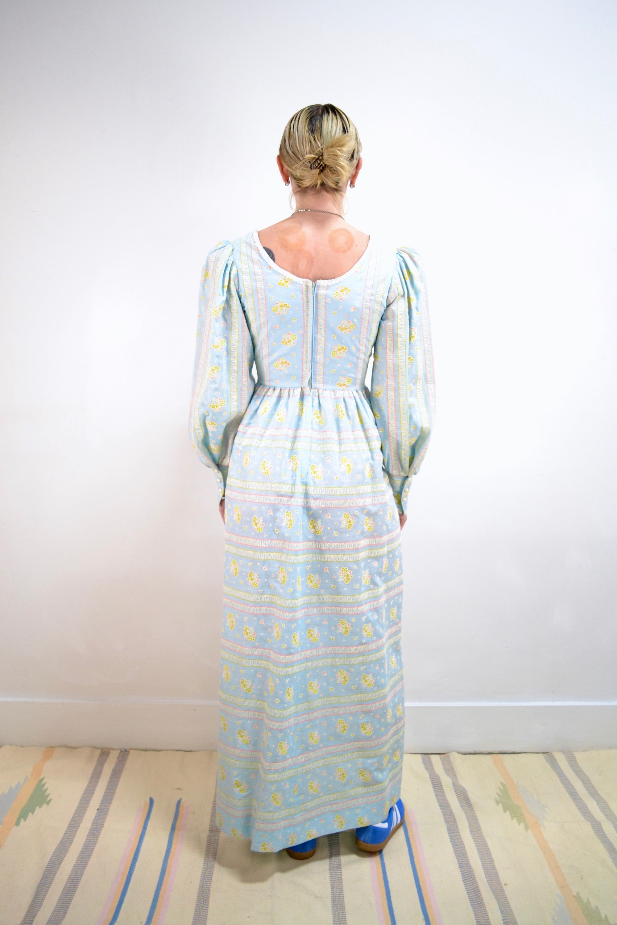 Flocked Baby Blue Prairie Dress – Community Thrift and Vintage