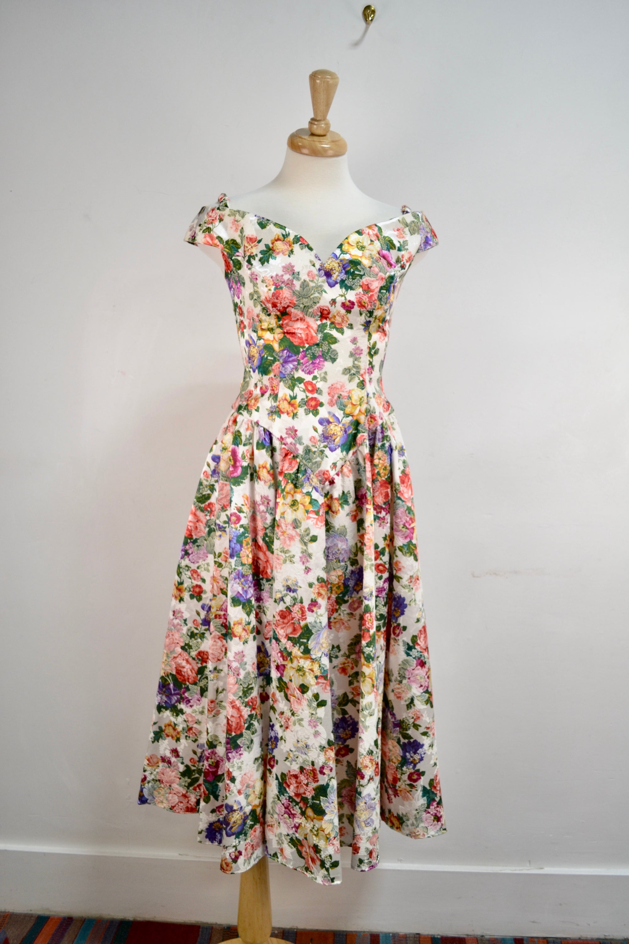 80's Jacquard Floral Basque Waist Dress