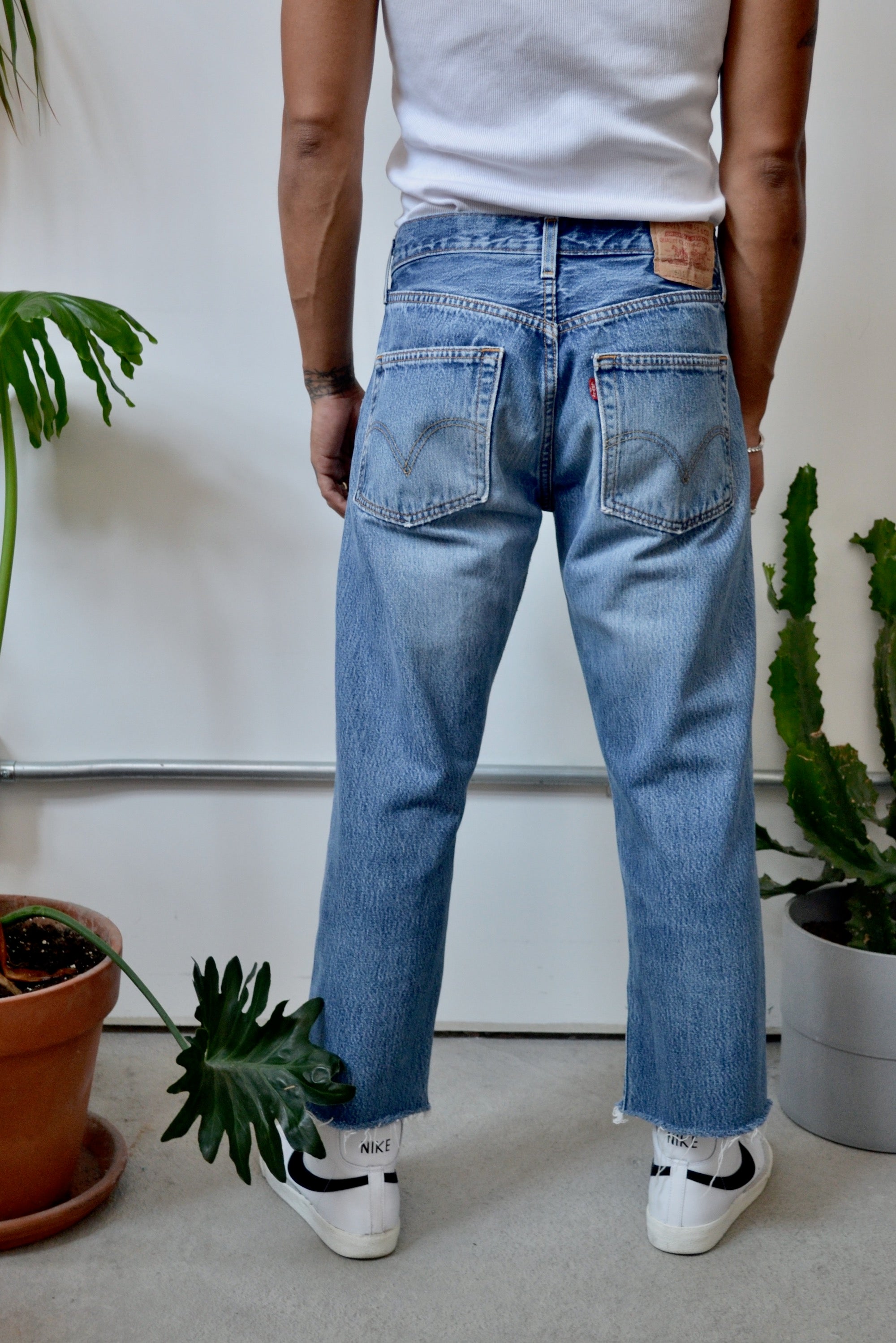 Cropped Levi's 501s