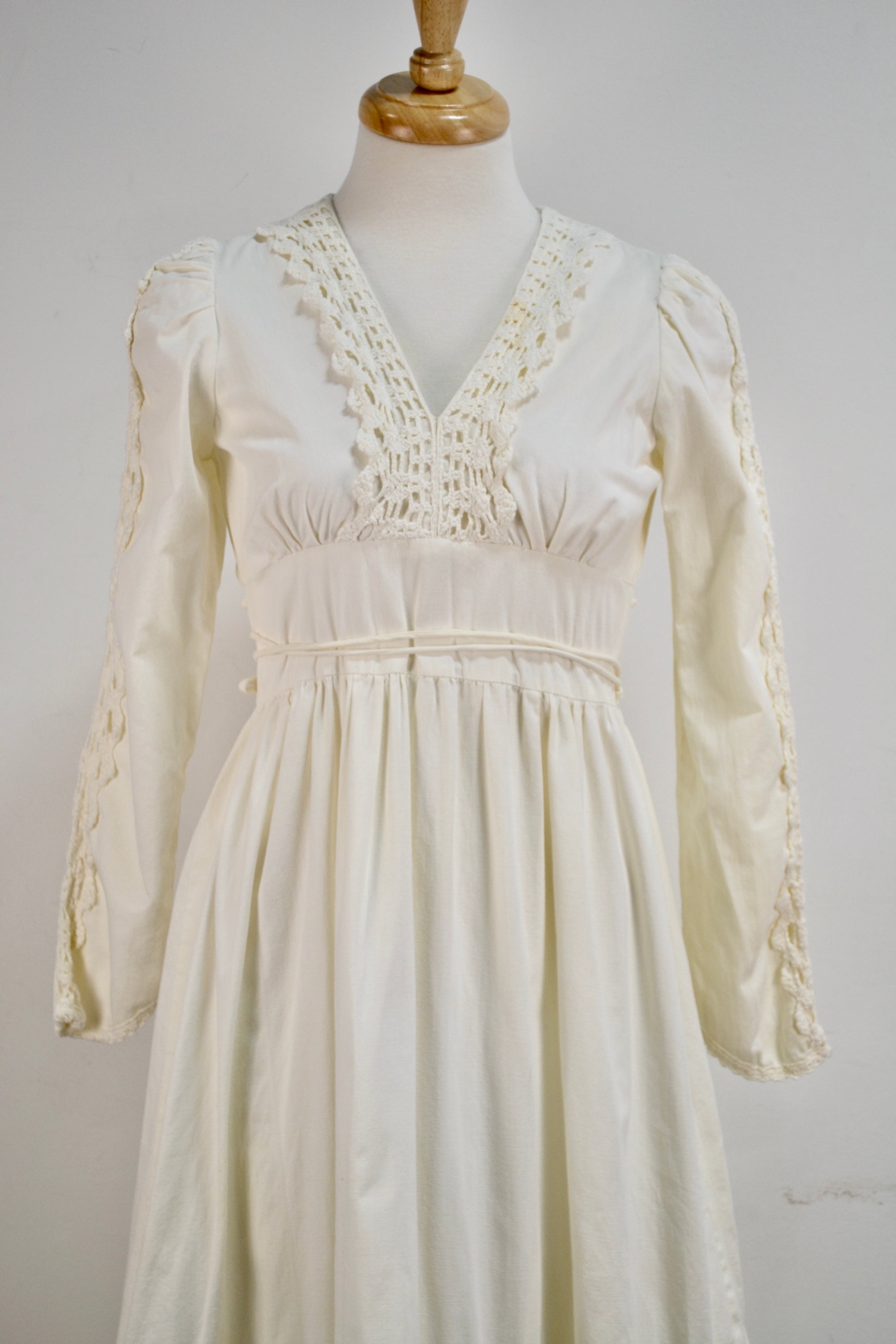 White Cotton Gunne Sax Gown