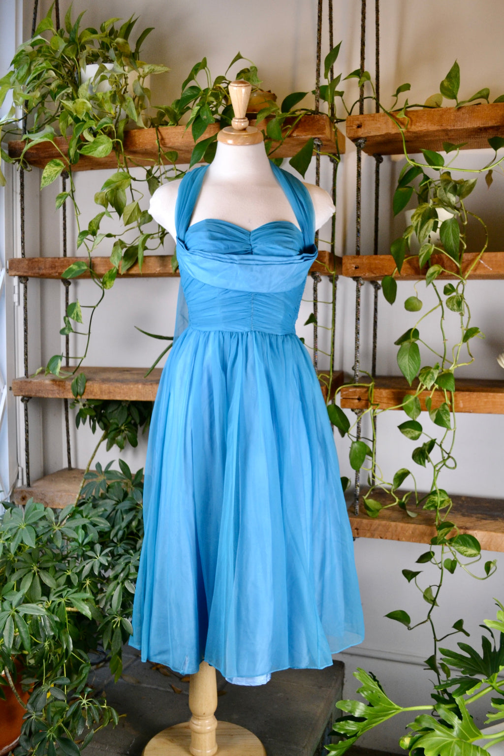 Dresses Community Thrift and Vintage Dresses Community Thrift and Vintage