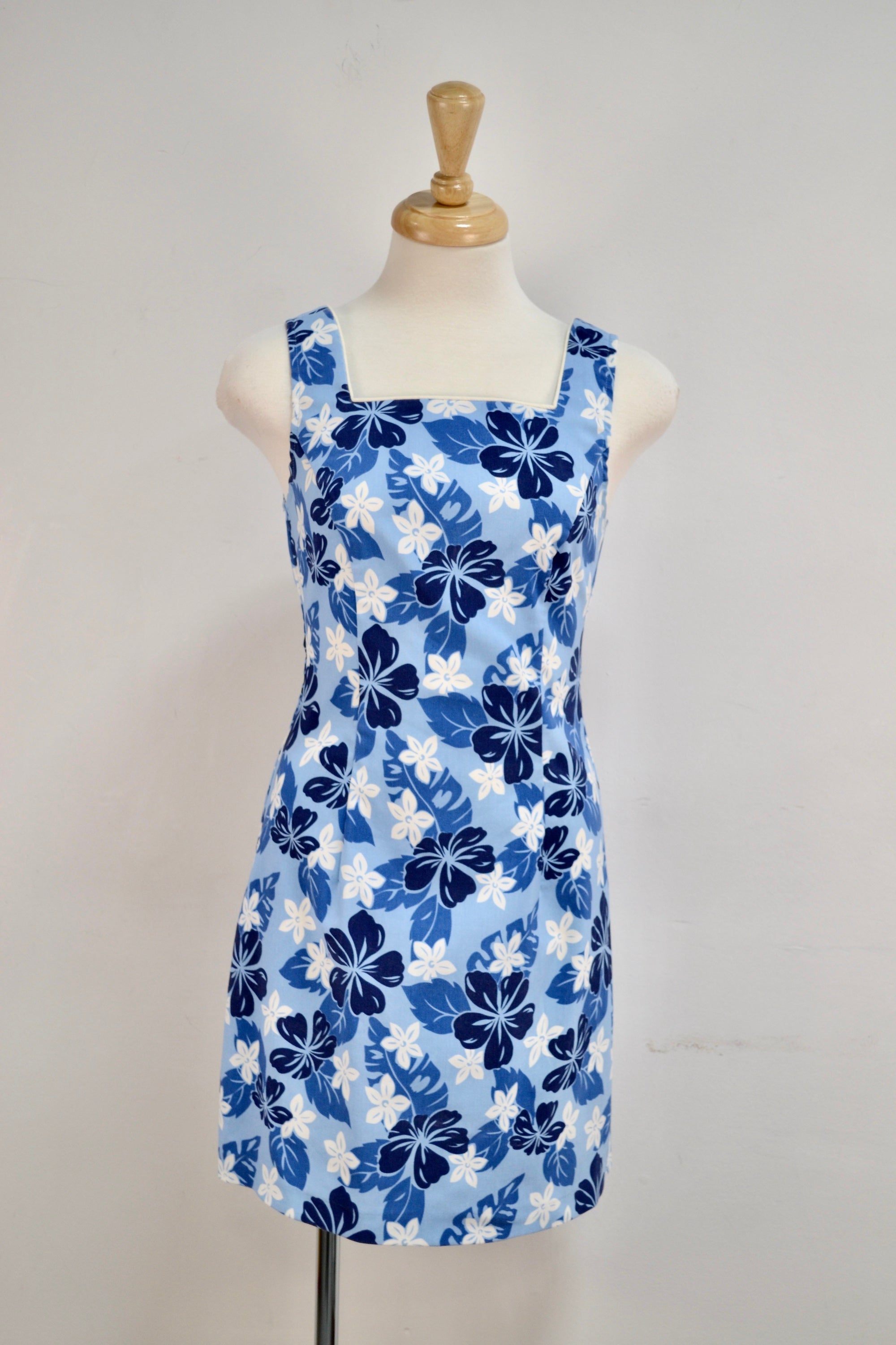90s Blue Floral Vacay Dress