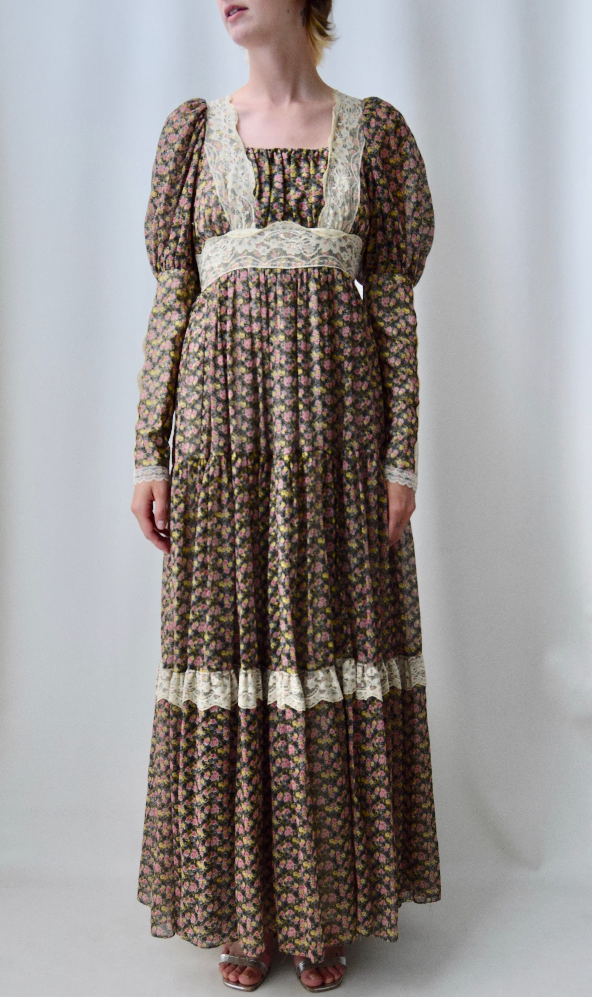 Vintage 70's Floral Gunne Sax Peasant Dress