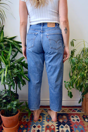 Levis Barrel Jeans