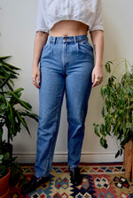 Pleated Levis Blue Jeans