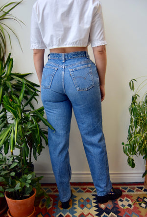 Pleated Levis Blue Jeans