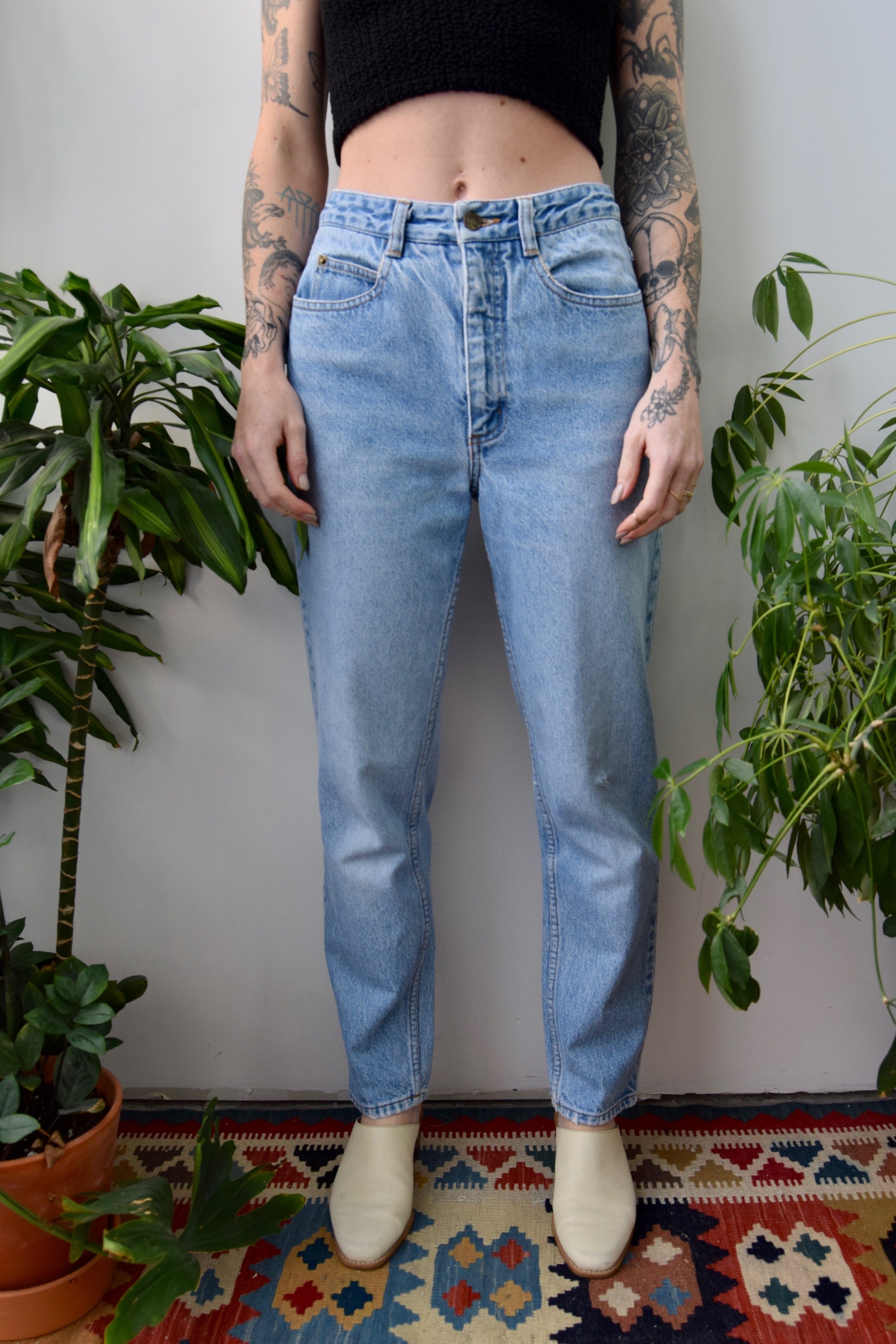 Light Wash Straight Leg Jeans