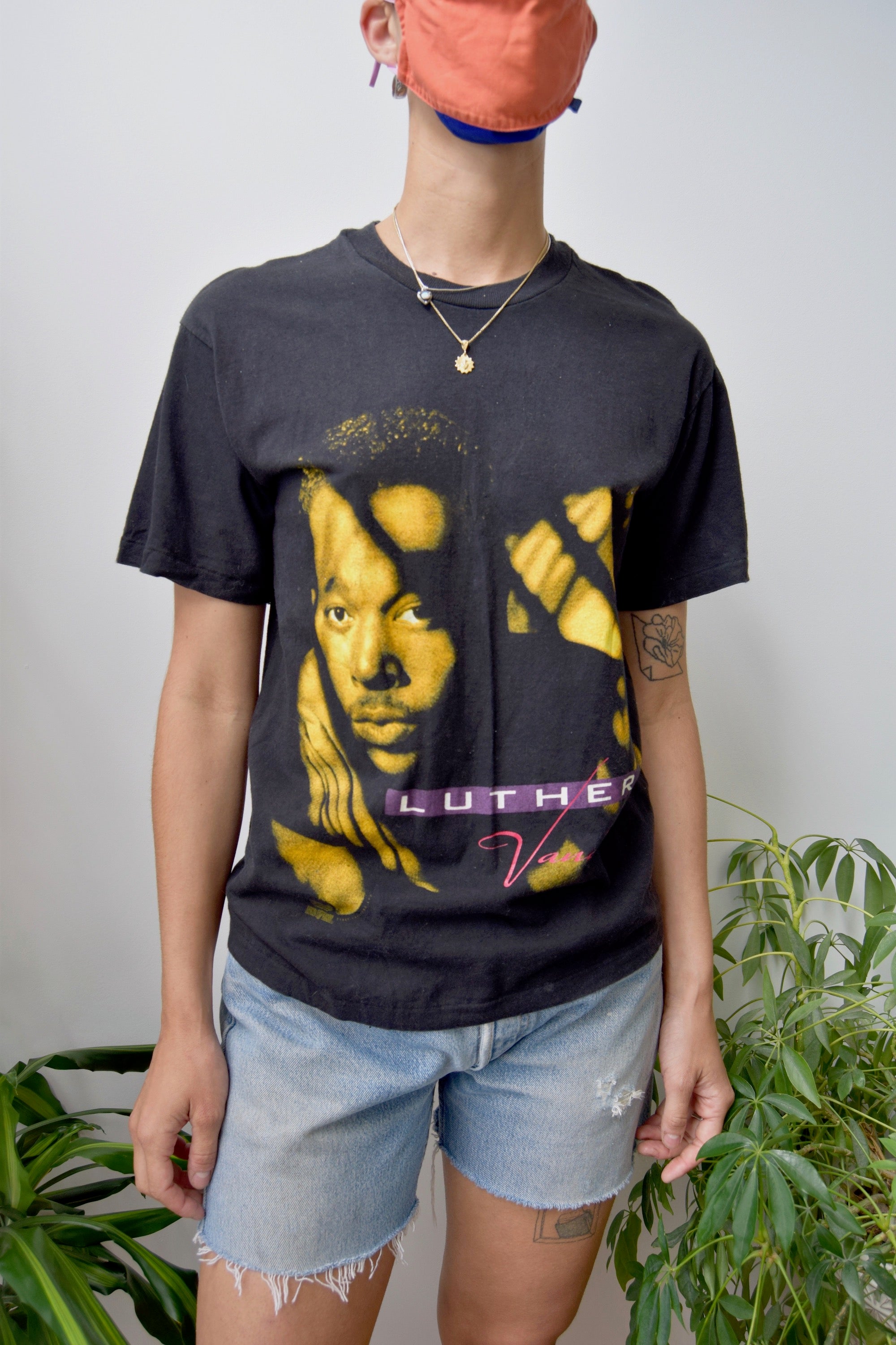 Luther vandross Power of love tour tシャツ