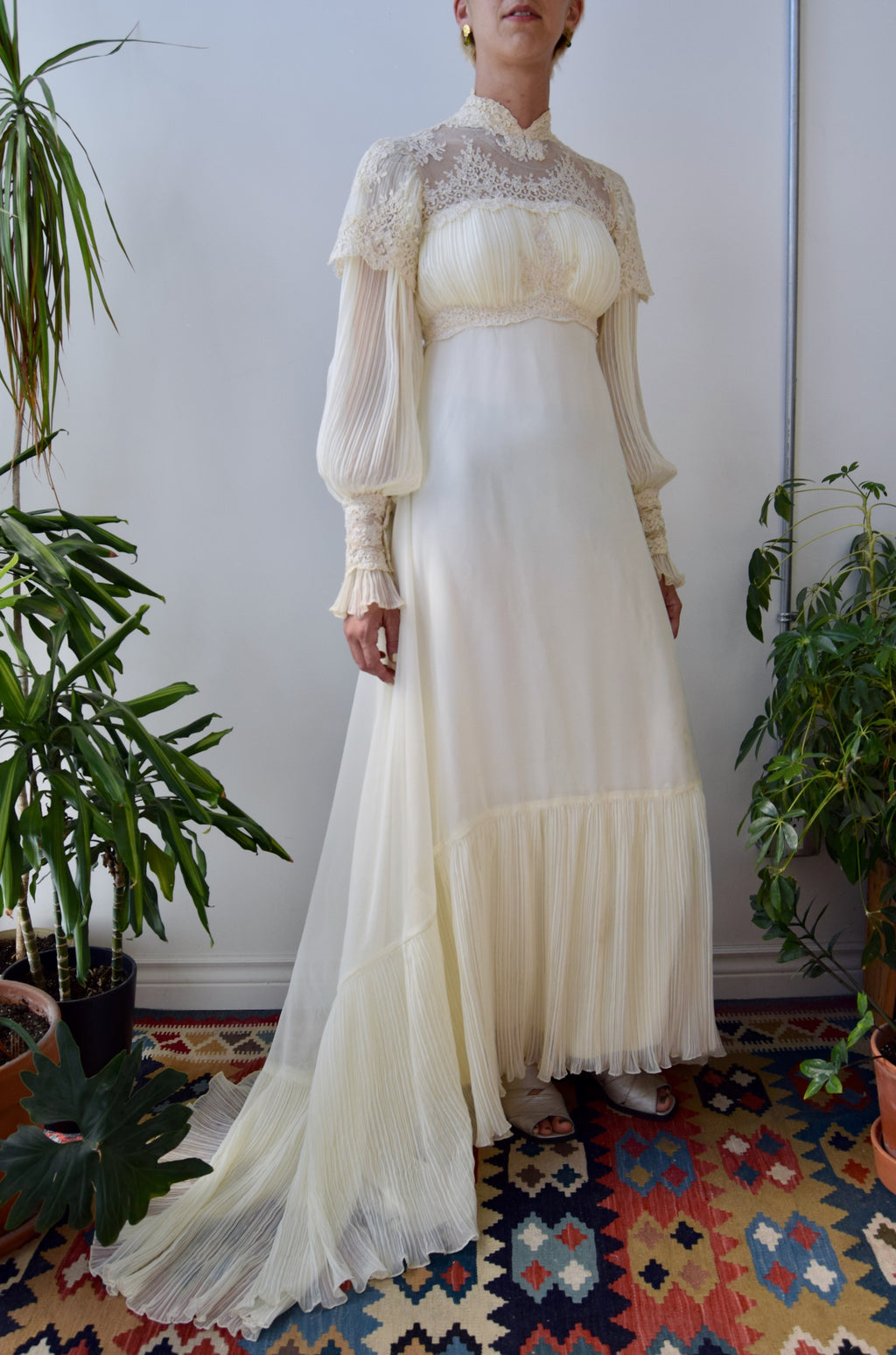 Vintage Cream Wedding Gown