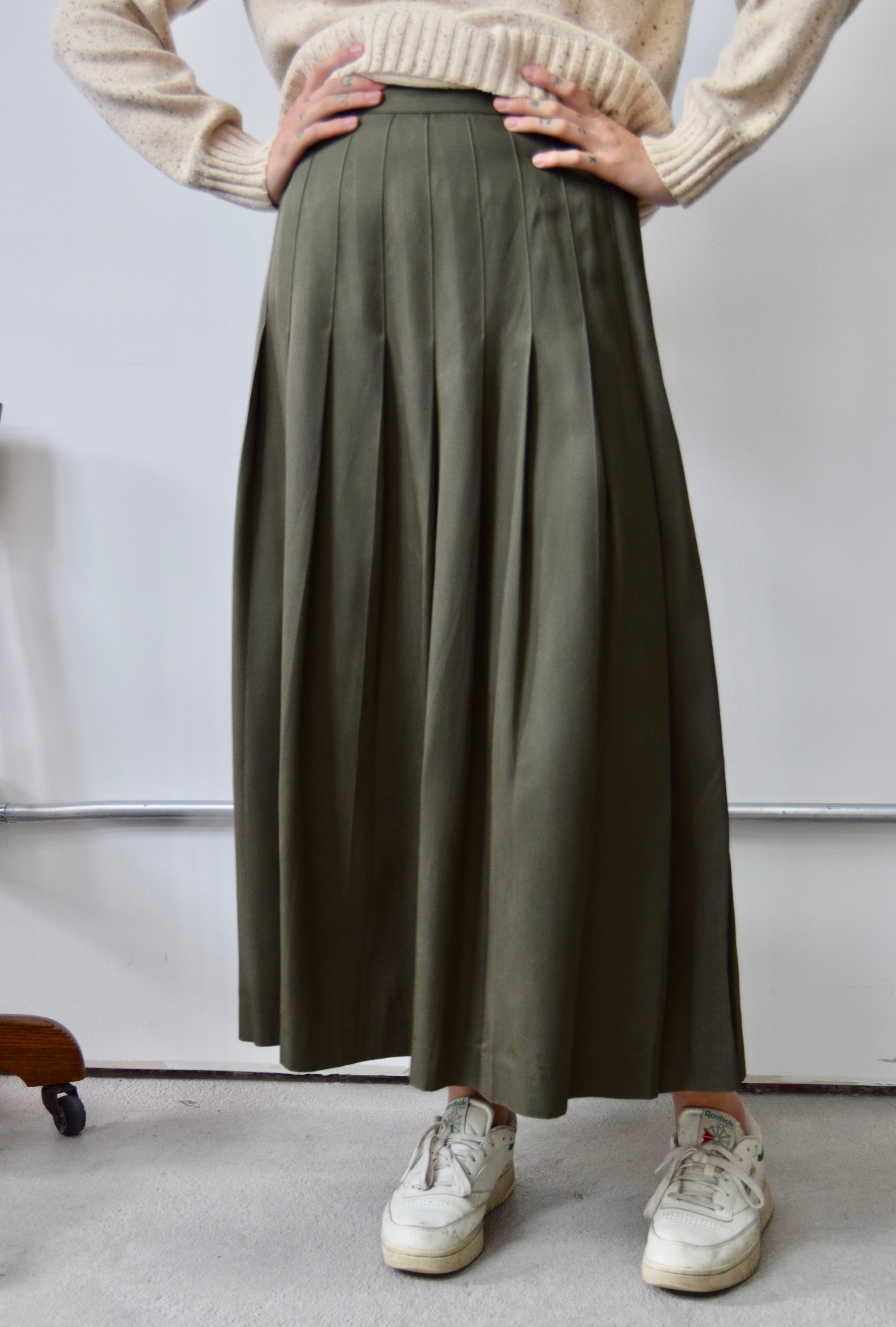 Moss Pleated Skirt