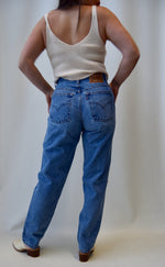 Light Wash Levis 550 Jeans