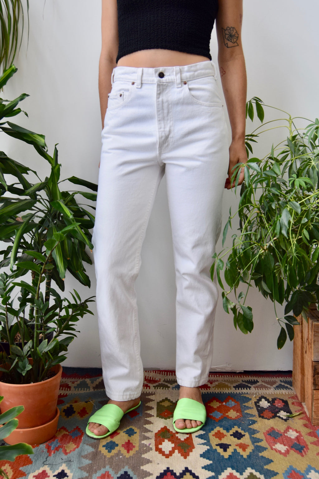 White Classic Levis Jeans