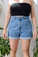 Perfect Levi's Cut Offs