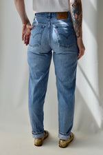 Levis Relaxed 550 Blue Jeans