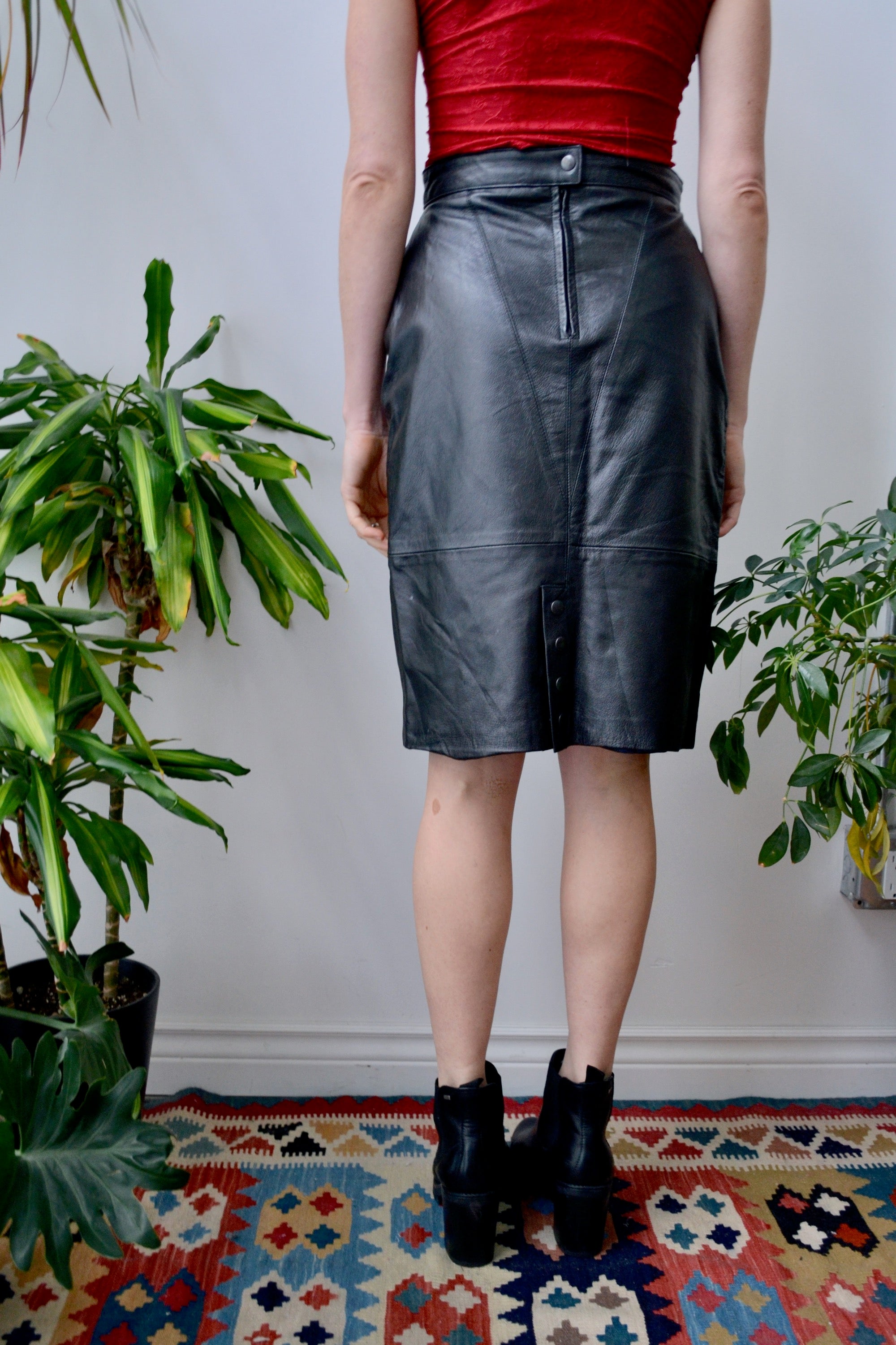 Snaps Leather Pencil Skirt