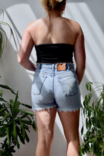 Levis Thrashed Cut Offs