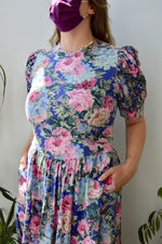 Wallpaper Floral Nineties Dress